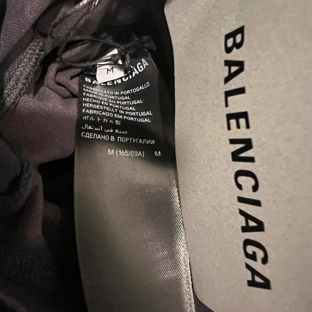 Balenciaga City Of Angels T-Shirt in faded black dry jersey for Women and Men - Picture 5 of 5